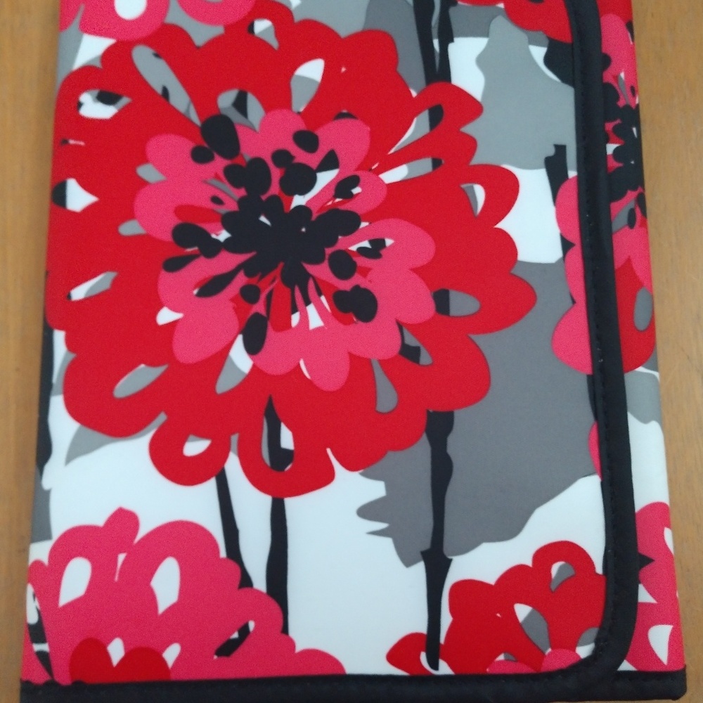 Brand new thirty-one iPad/tablet case organizer